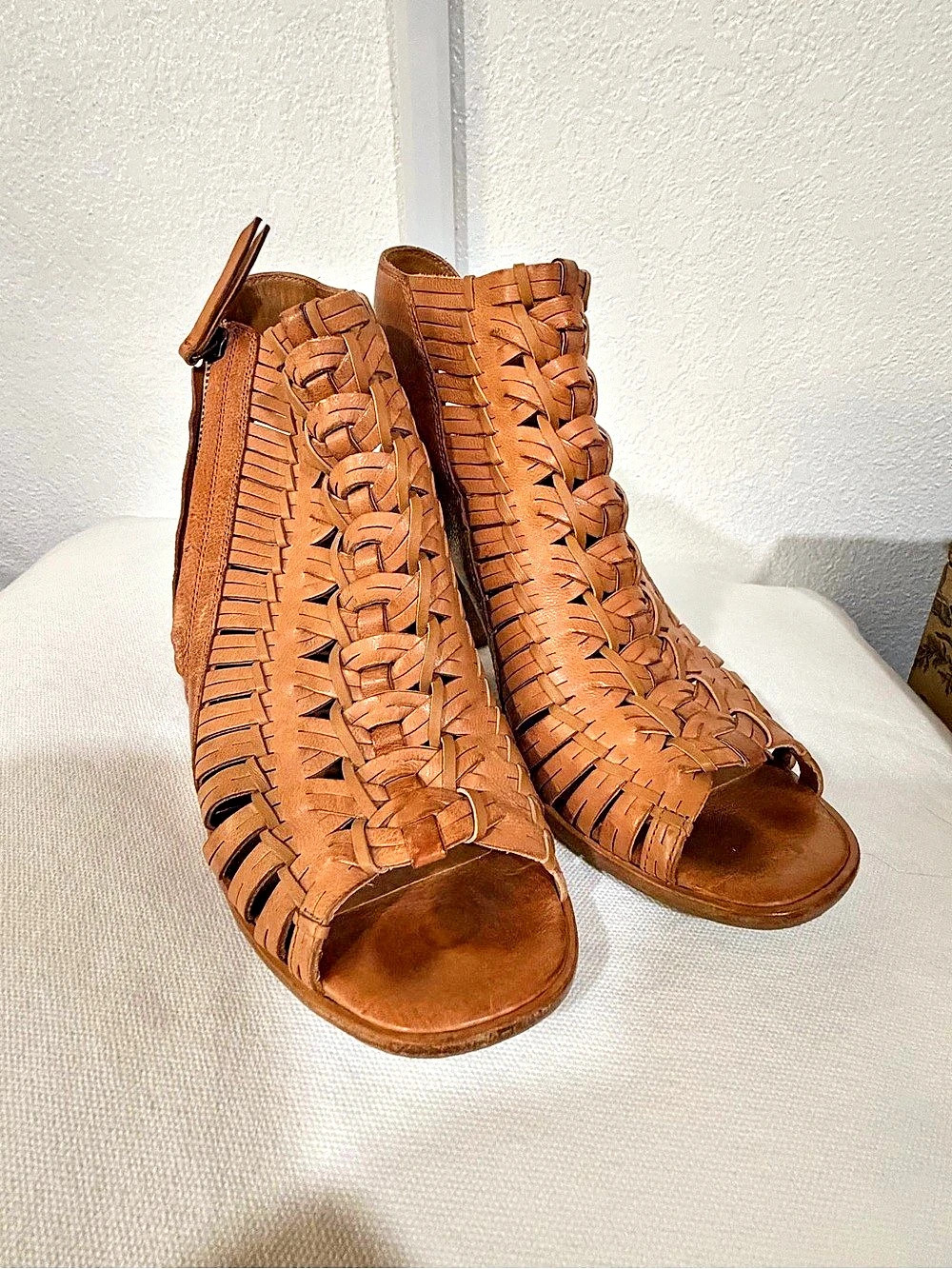 Paul Green Woven Leather Heels in Brown US 8